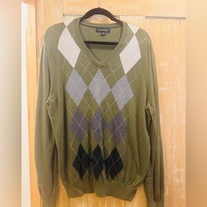 Banana Republic Green Argyle V-Neck Sweater